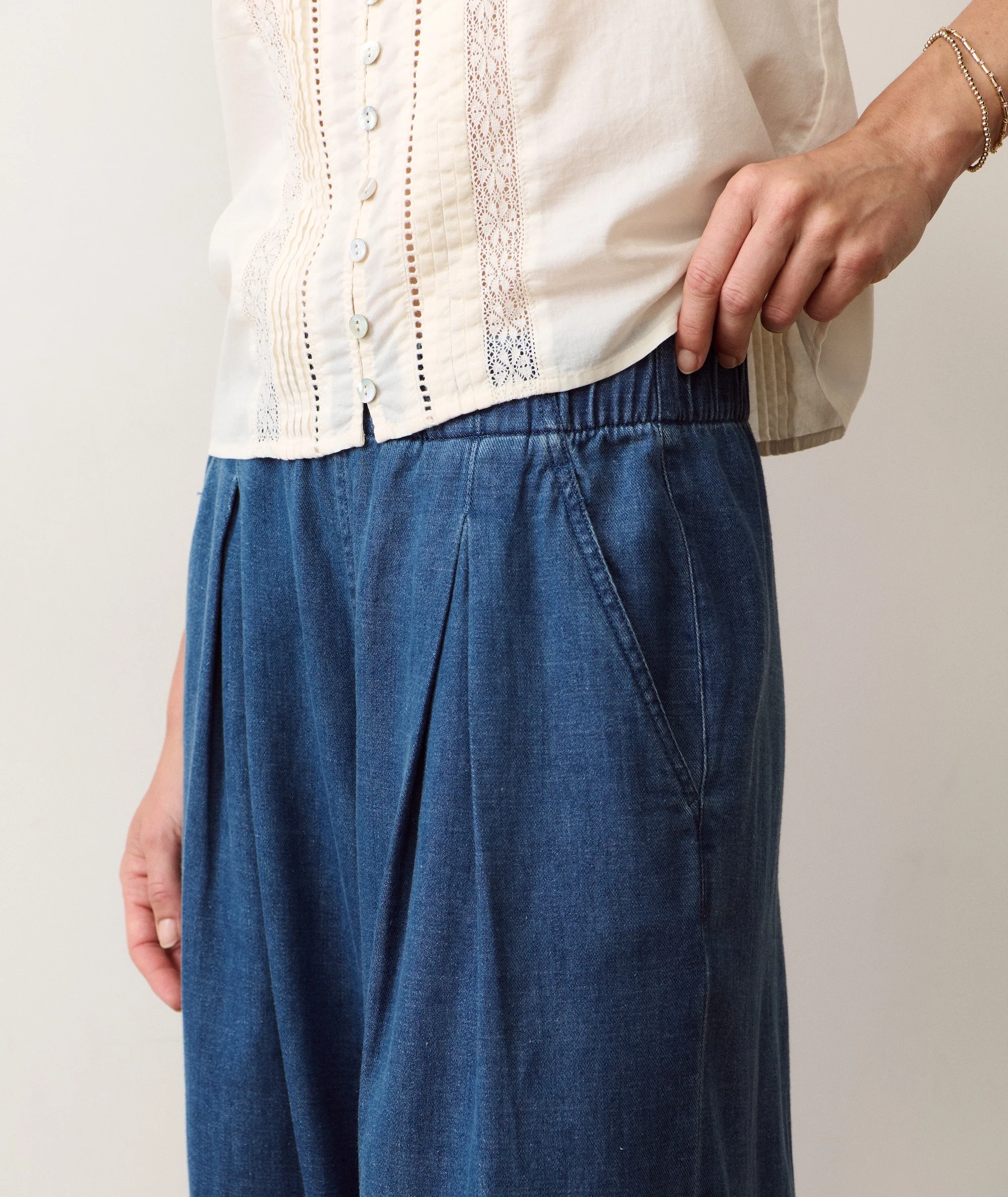 Allison Pleated Wide Leg Denim Trouser - Image 3