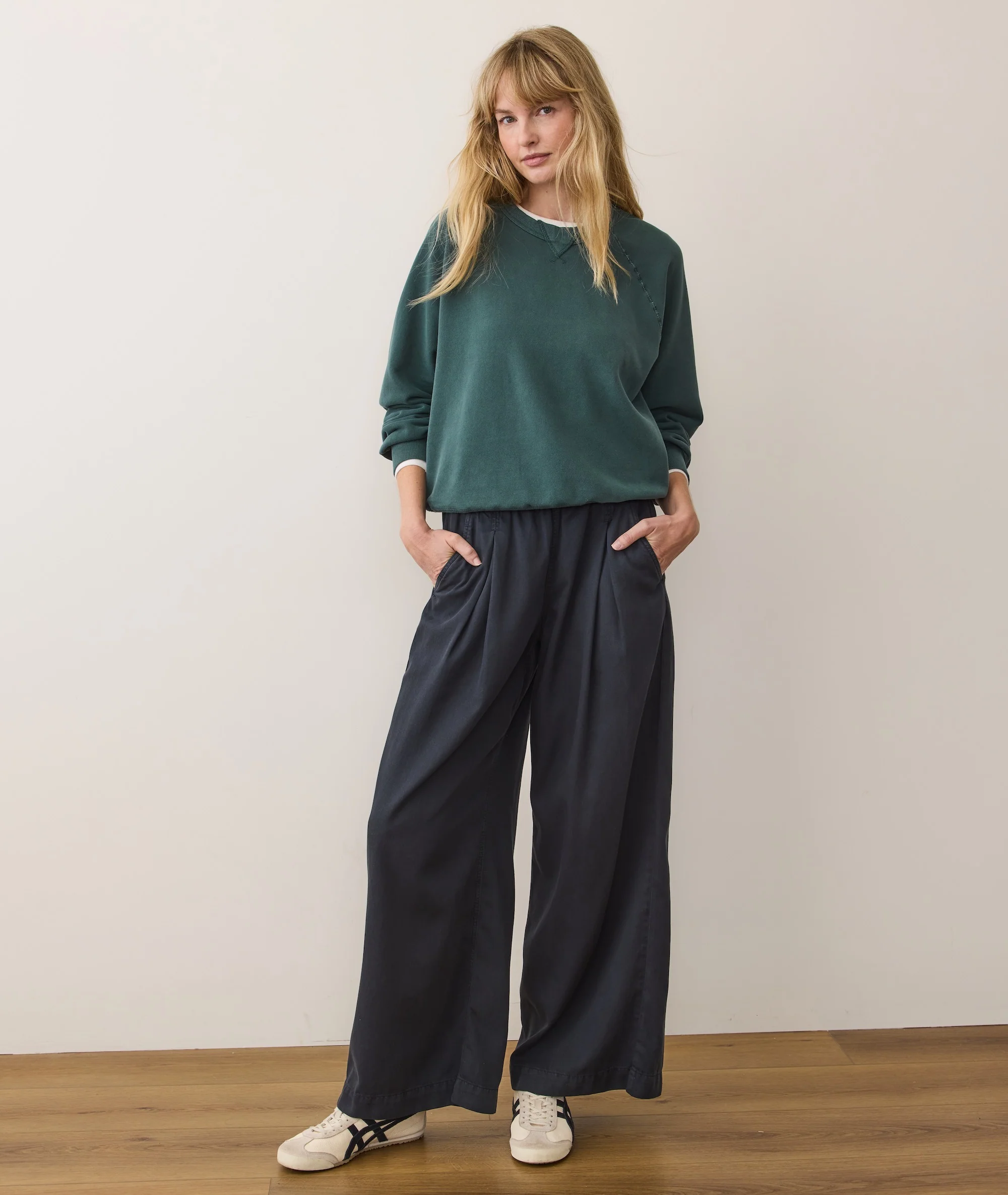 Women's Cloud 9 Fleece Sweatshirt in Rainforest - Image 4